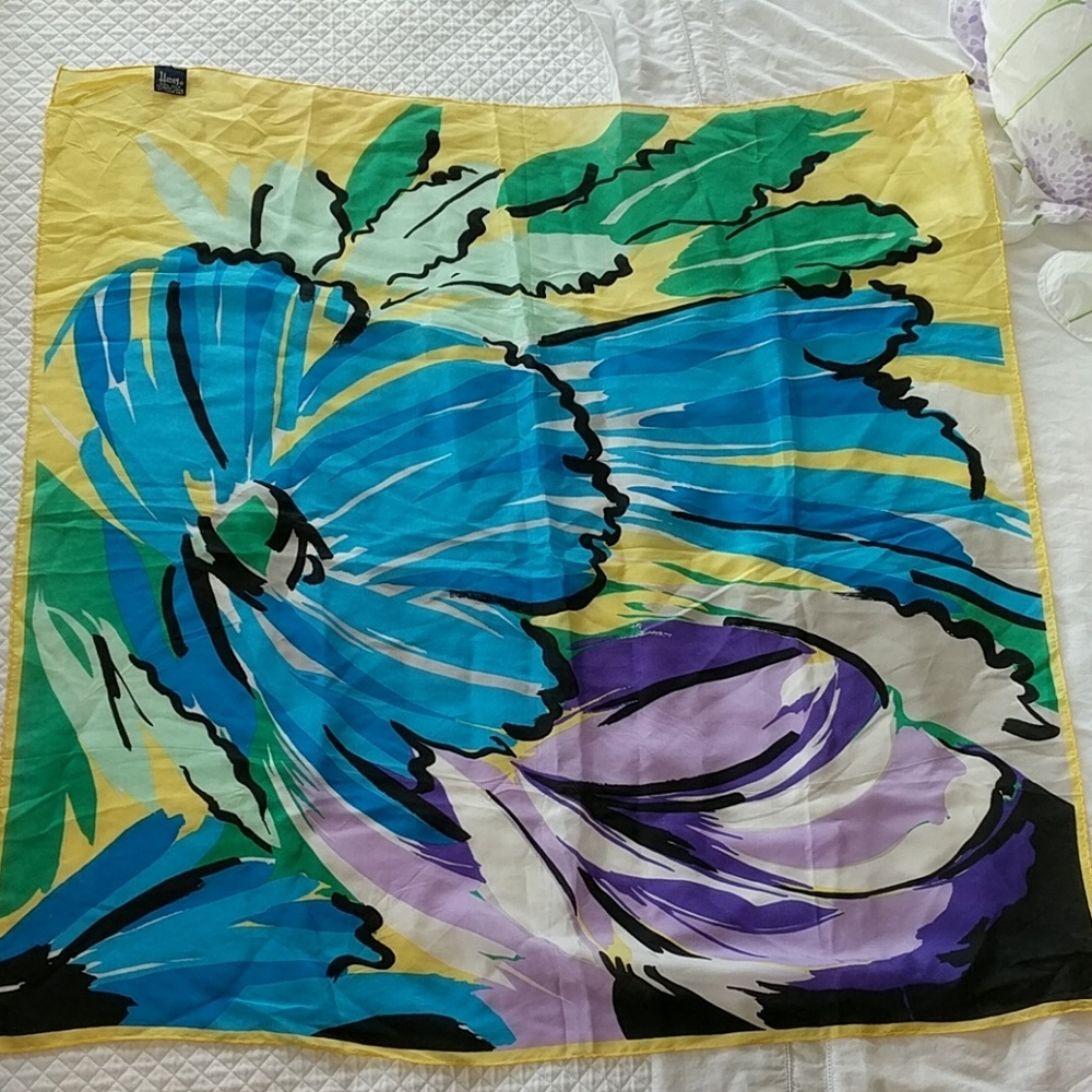 SILK SCARF! - Picture 2 of 8